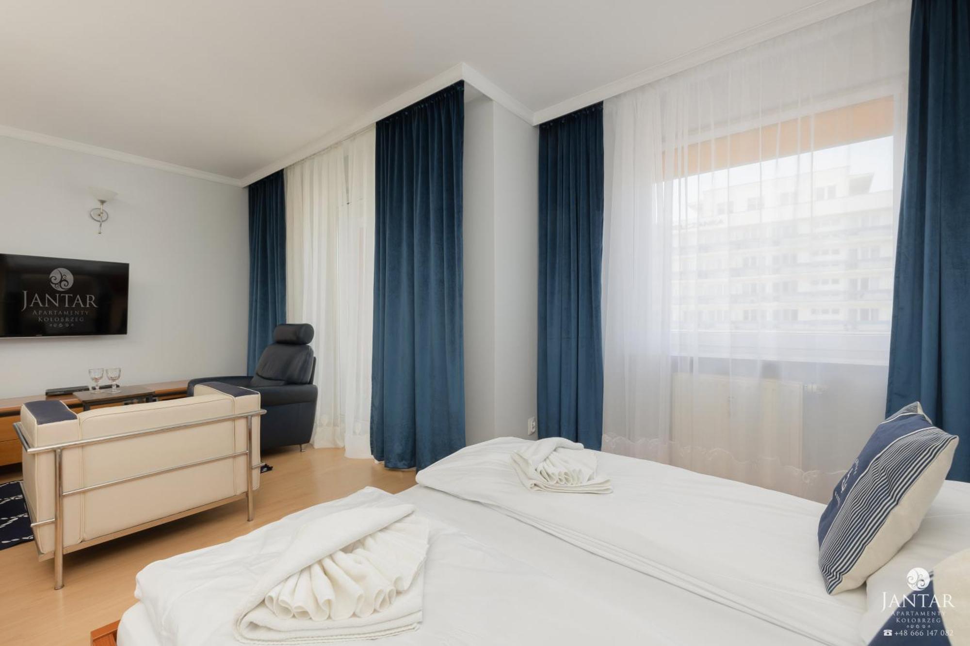 Jantar Apartamenty - Promenada 코워브제크 외부 사진