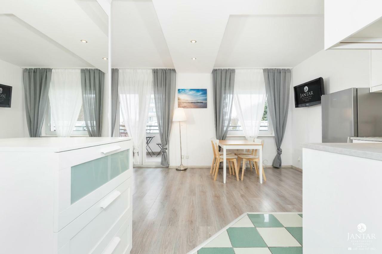 Jantar Apartamenty - Promenada 코워브제크 외부 사진