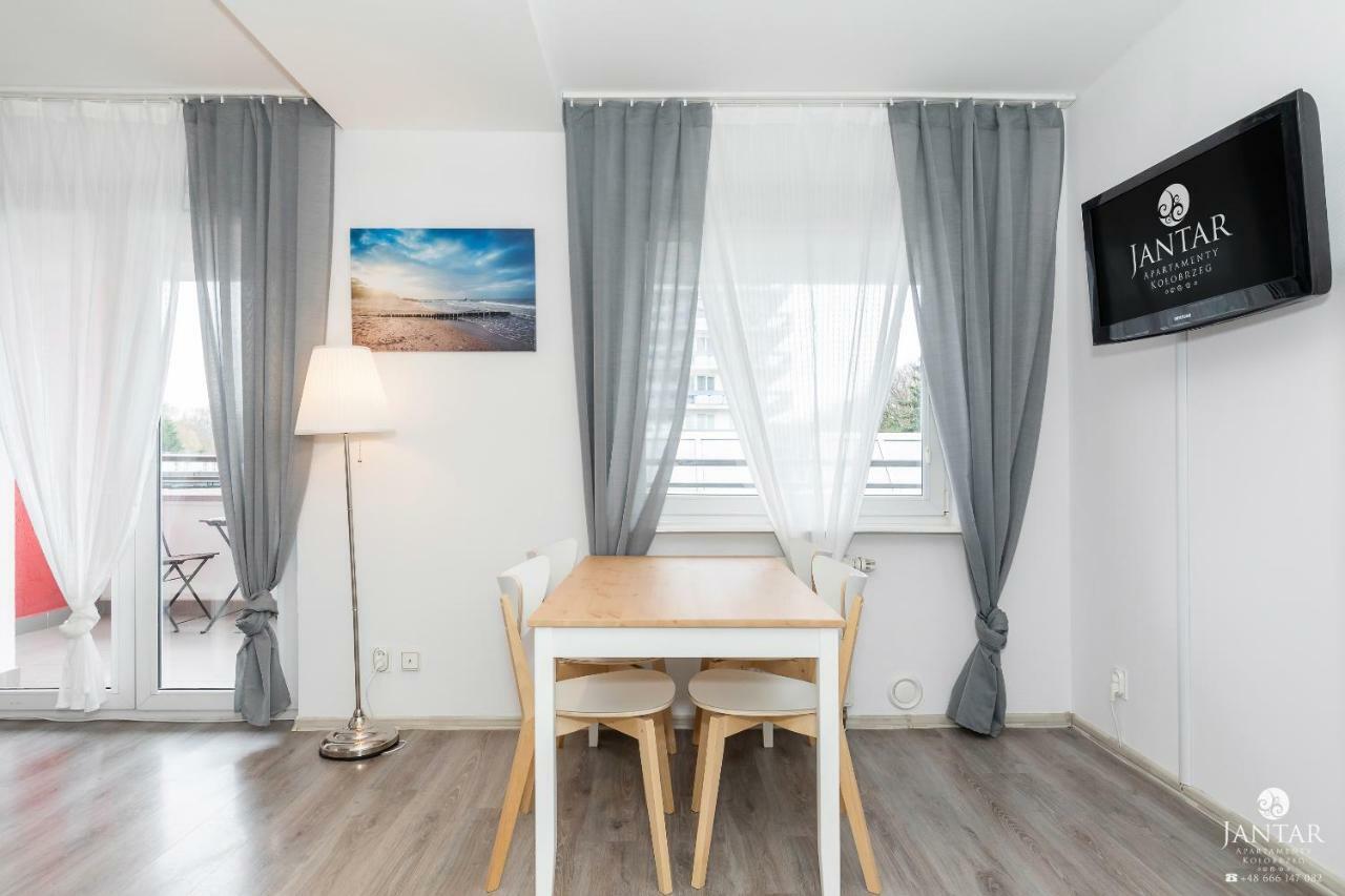 Jantar Apartamenty - Promenada 코워브제크 외부 사진